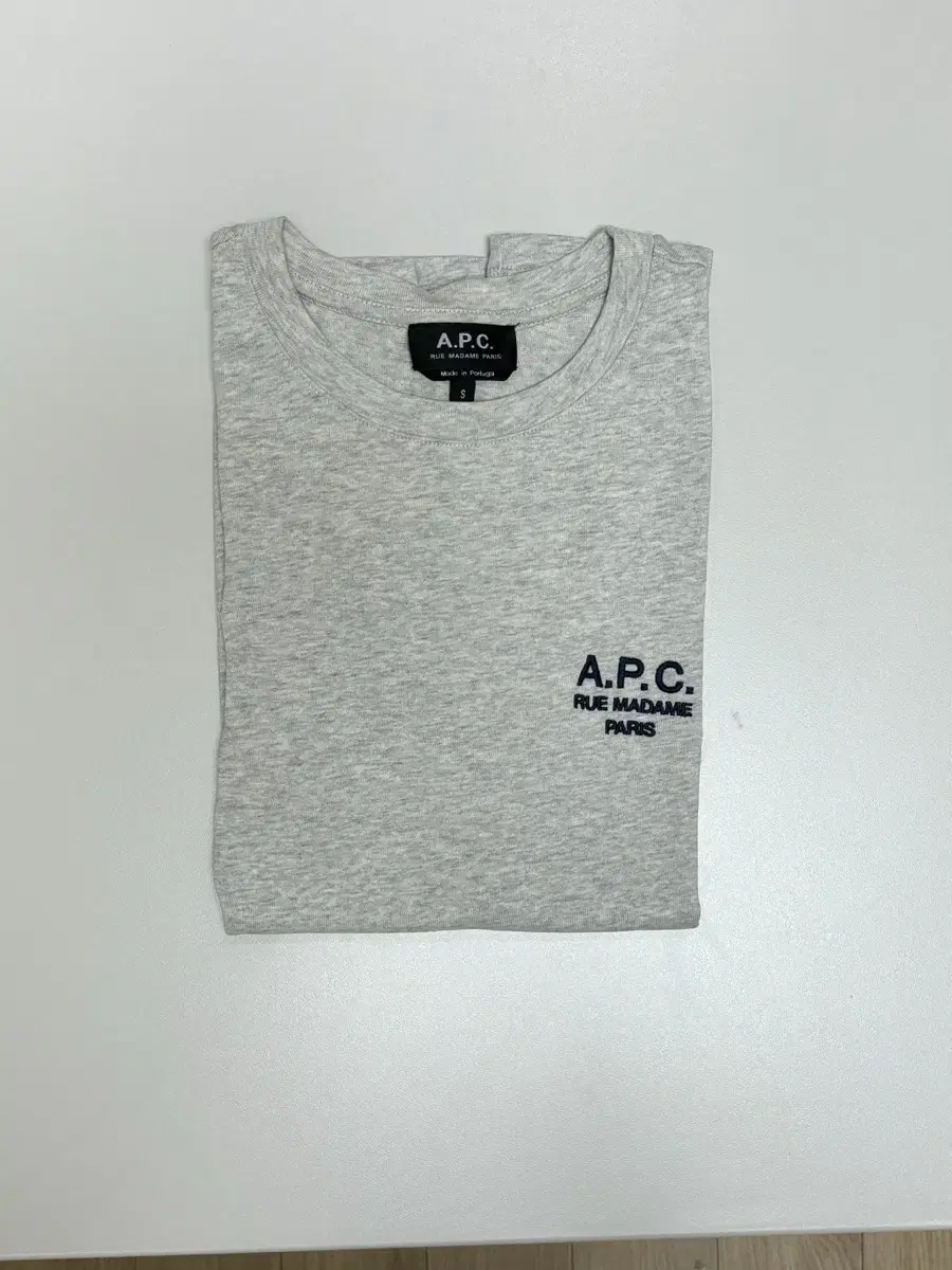 A.P.C. 아페쎄 22ss denise T shirt